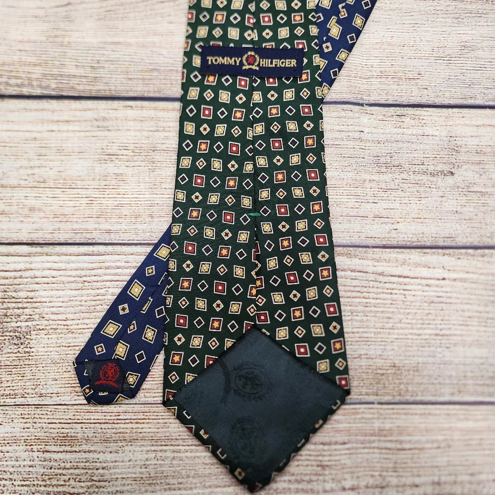 Vintage Tommy‎ Hilfiger Italian Silk Tie